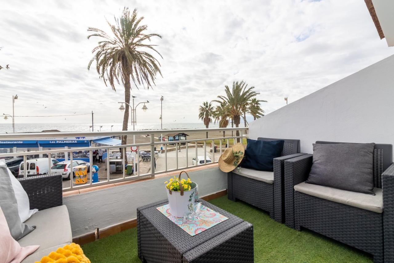 Sea & Wave Pedregalejo Beach Apartment Malaga Exterior photo